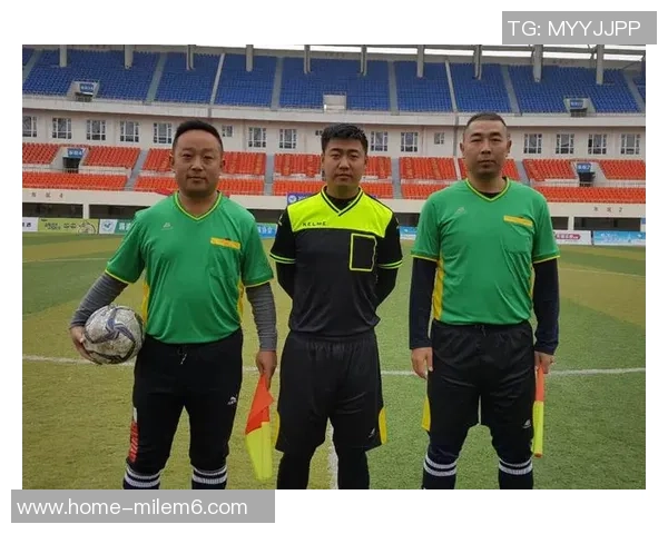 足球常备药品全攻略助你应对赛场意外伤害与恢复需求